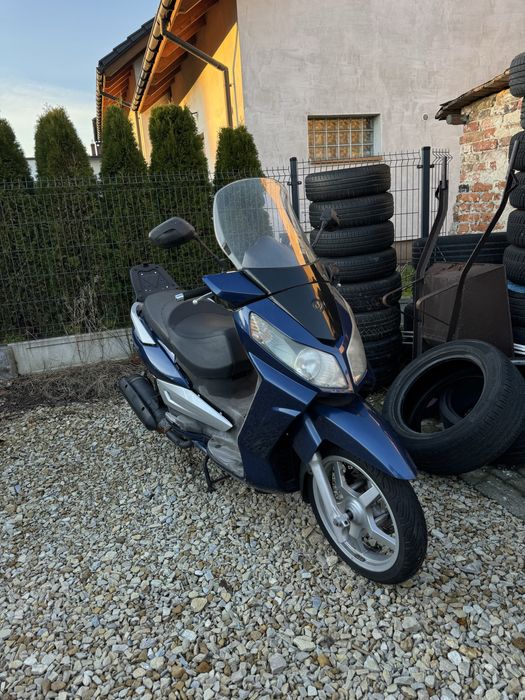 Skuter Sym 300i Citycom 2009r po kolizji, silnik sprawny