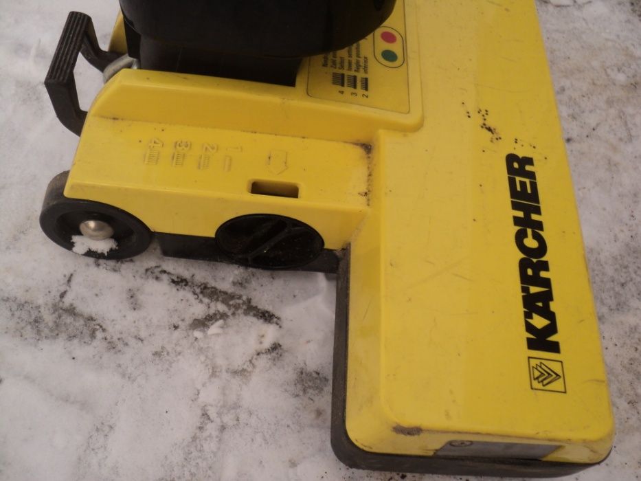 Пылесос Karcher TBS 35 850W б\у из Германии для отелей и дома