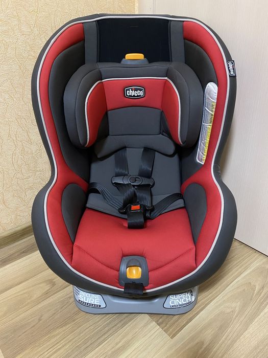 Автокресло Chicco Nextfit с 2,5 до 30 кг, с рождения до 8 лет