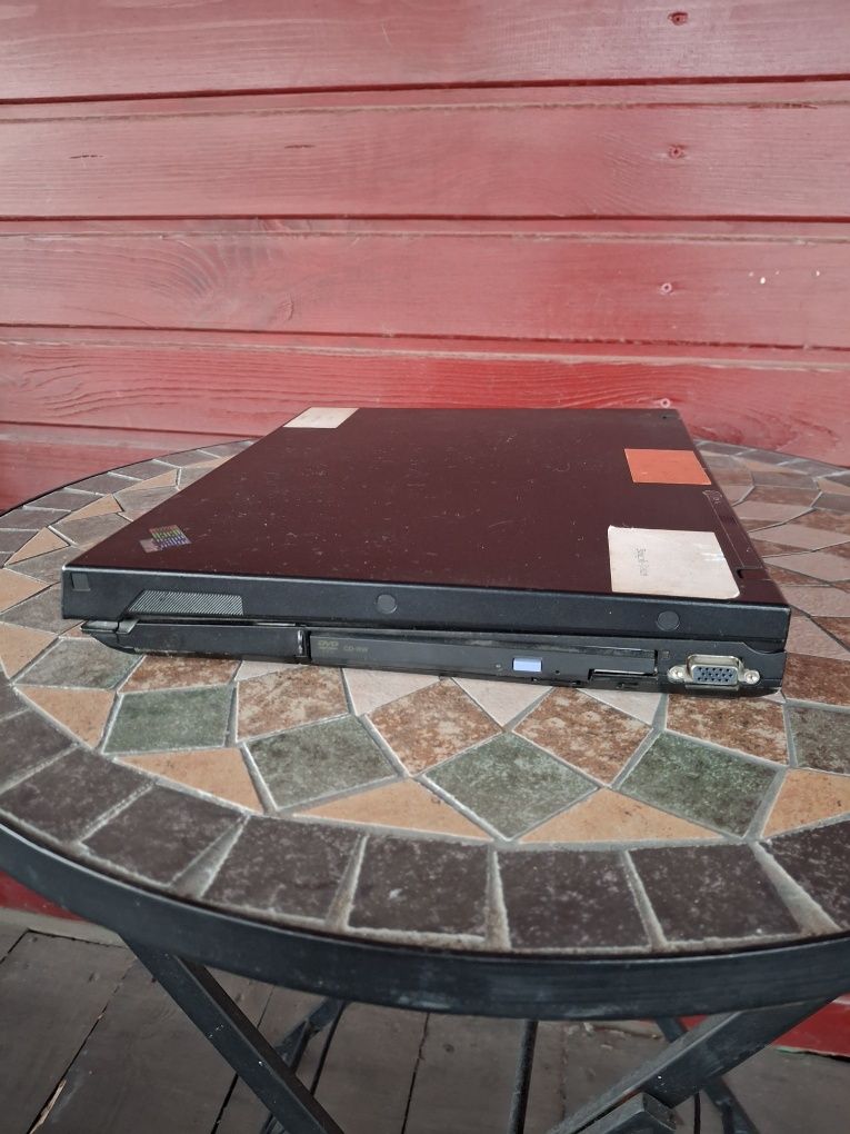 Ноутбук IBM Thinkpad.