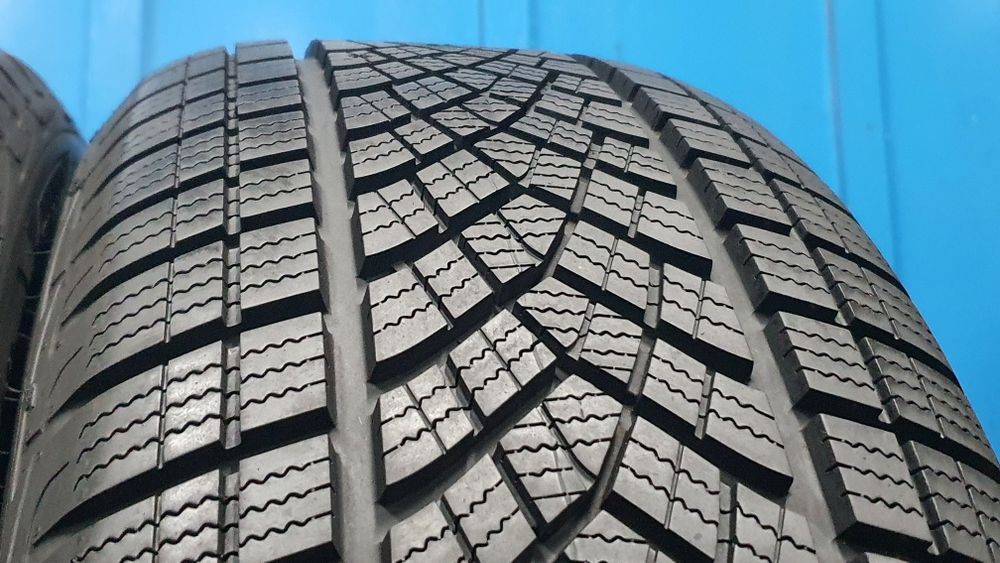 255/55 R19 Sprzedam opony zimowe Goodyear ! Zapraszam