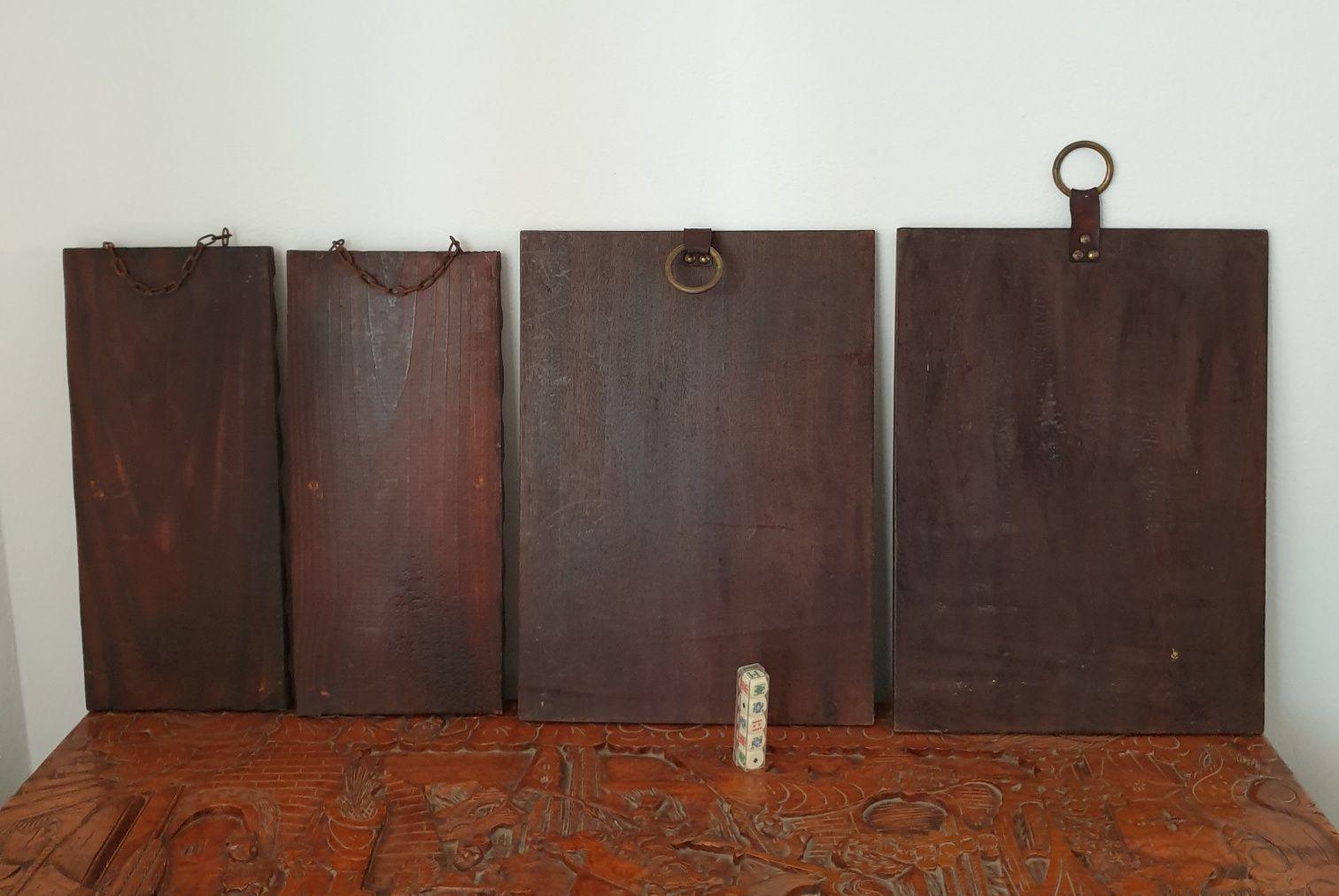 Quadros antigos paisagem madeira ferro couro dados poker arca cânfora