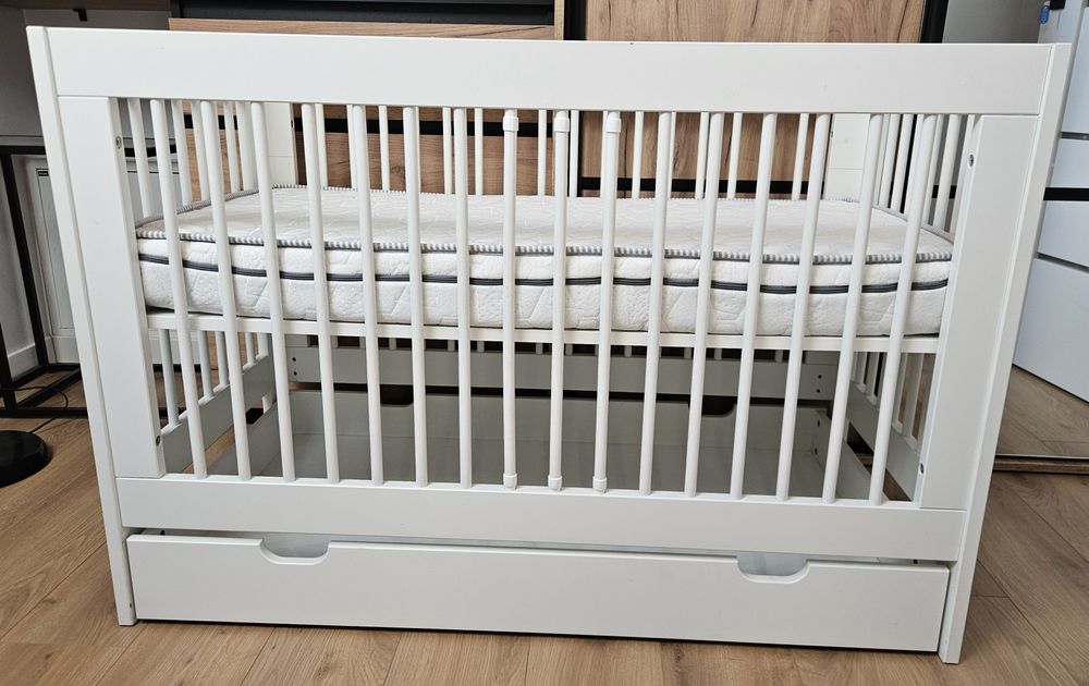 Łóżeczko dziecięce Pinio Basic 120x60 + dodatki