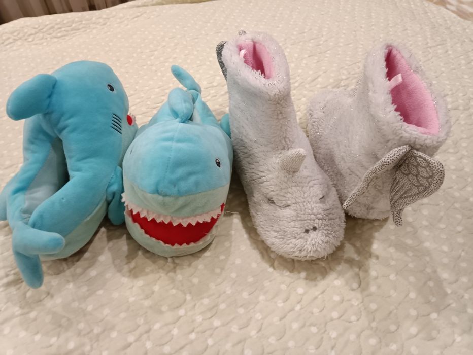 Теплі дитячі тапочки 23 см.ціна за дві пари