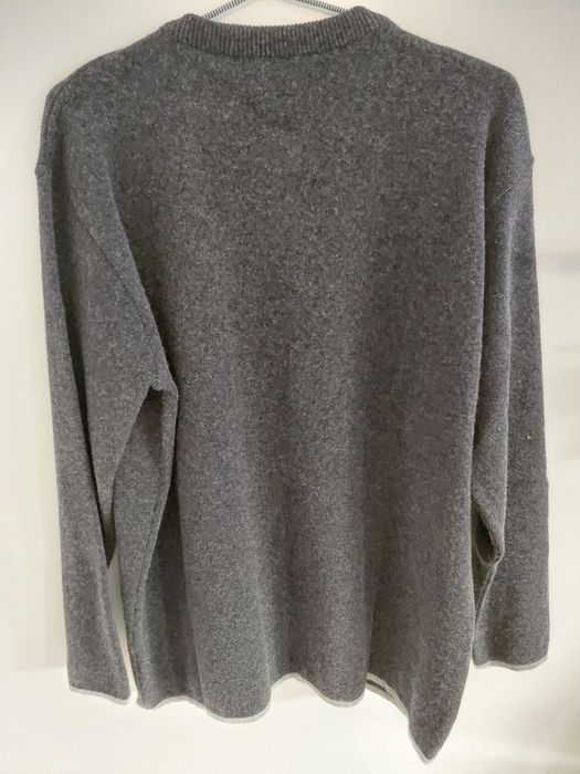 Casaco em malha super quente de cor cinza com botões e detalhes XL