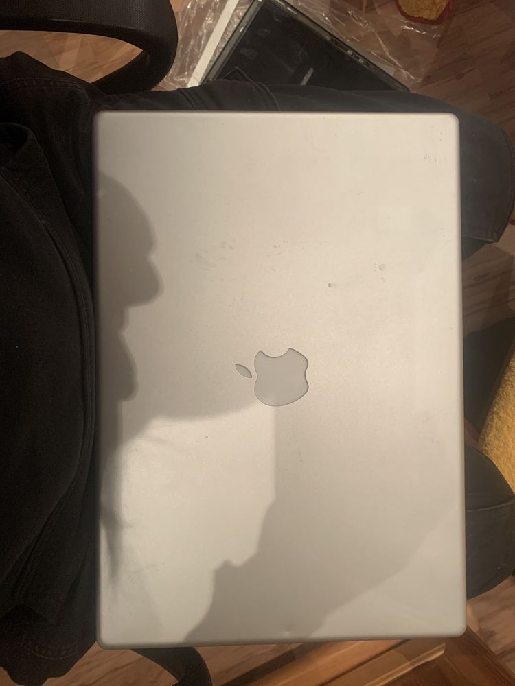 Macbooki i czesci na sprzedarz