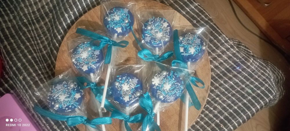 Lizaki ręcznie robione ozdoba tort Frozen kraina lodu