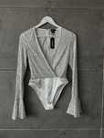 Srebrne body w cekinh sylwester rozmiar S Boohoo