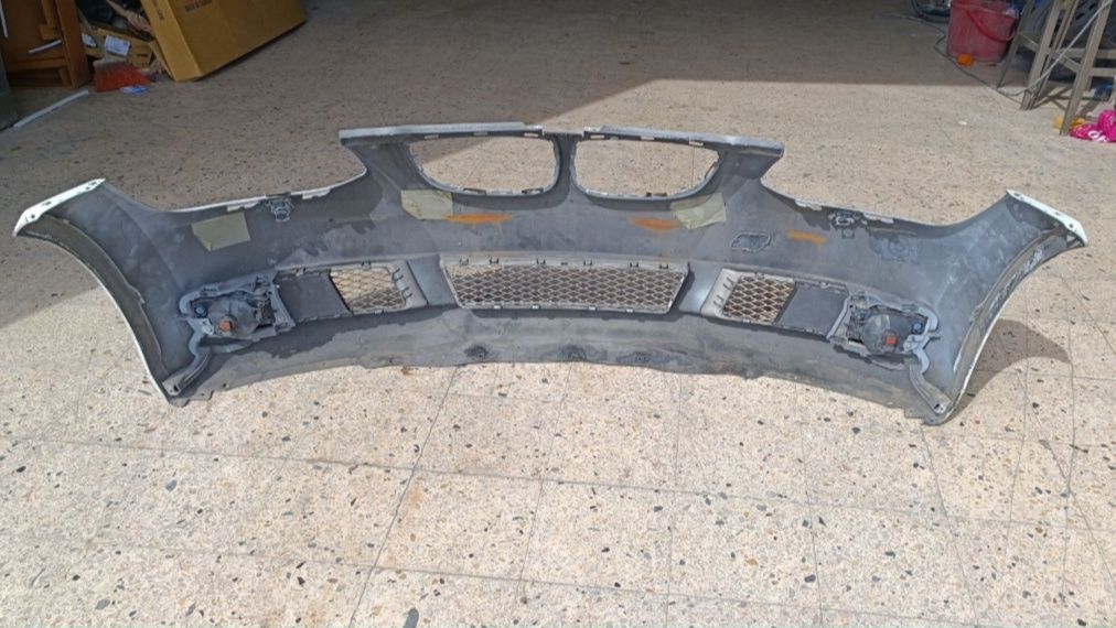 Parachoque orginal BMW e92 com faróis nevoeiro