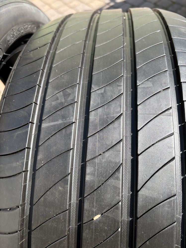 245/45/19 michelin 23rok