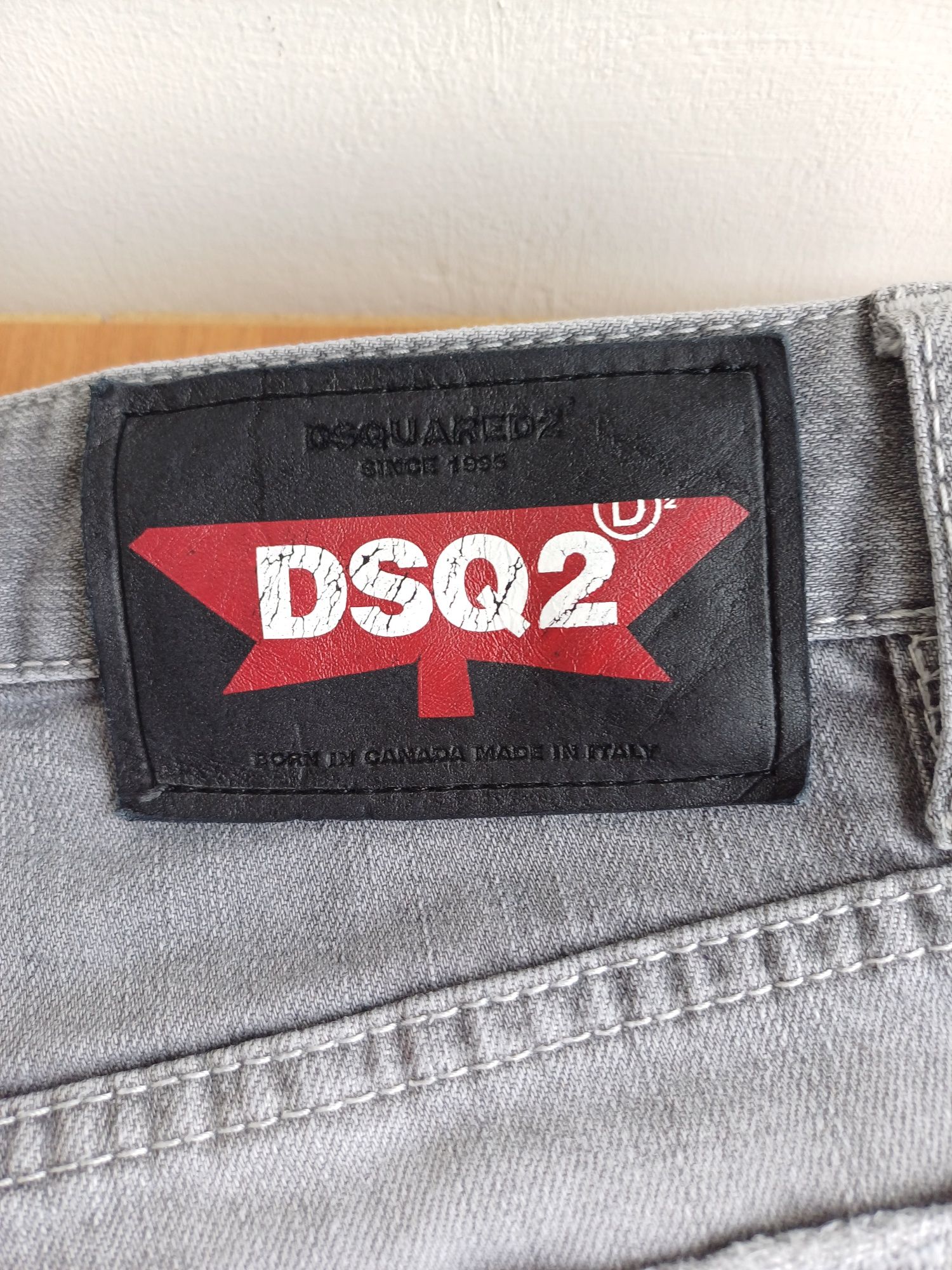 Стильні жиночі джинси DSQUARED 2 оригинал розм 42 невеликий зріст