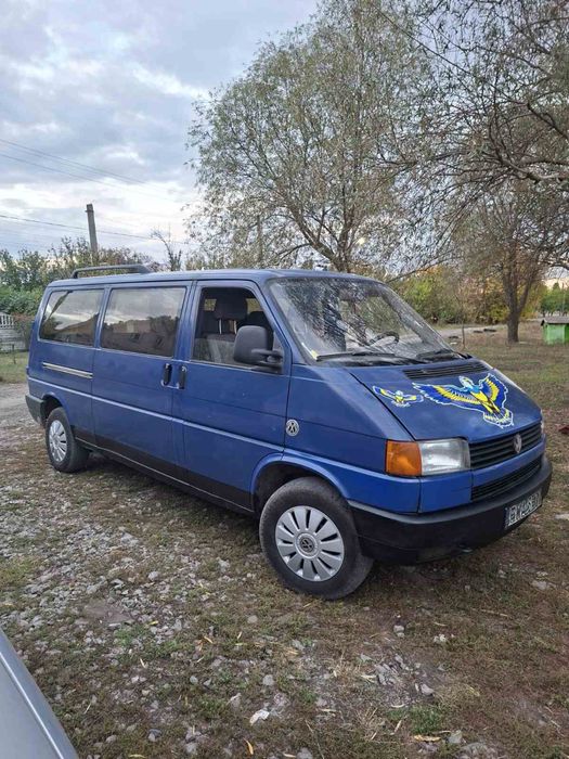 Продам Volkswagen T4 Caravela 4x4 2.5 в хорошем состоянии на боевом!!