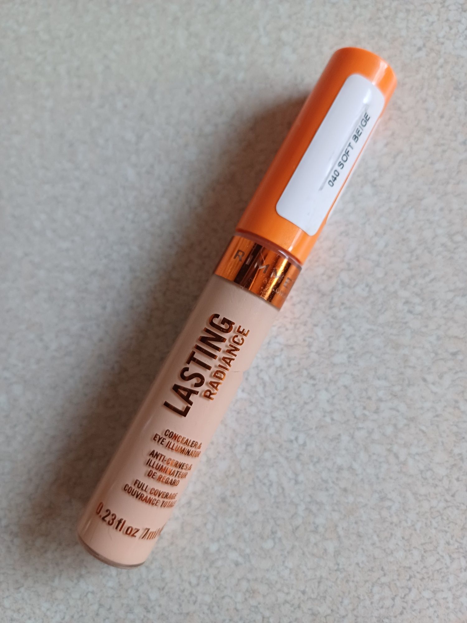 Rimmel Lasting Radiance korektor nr 40