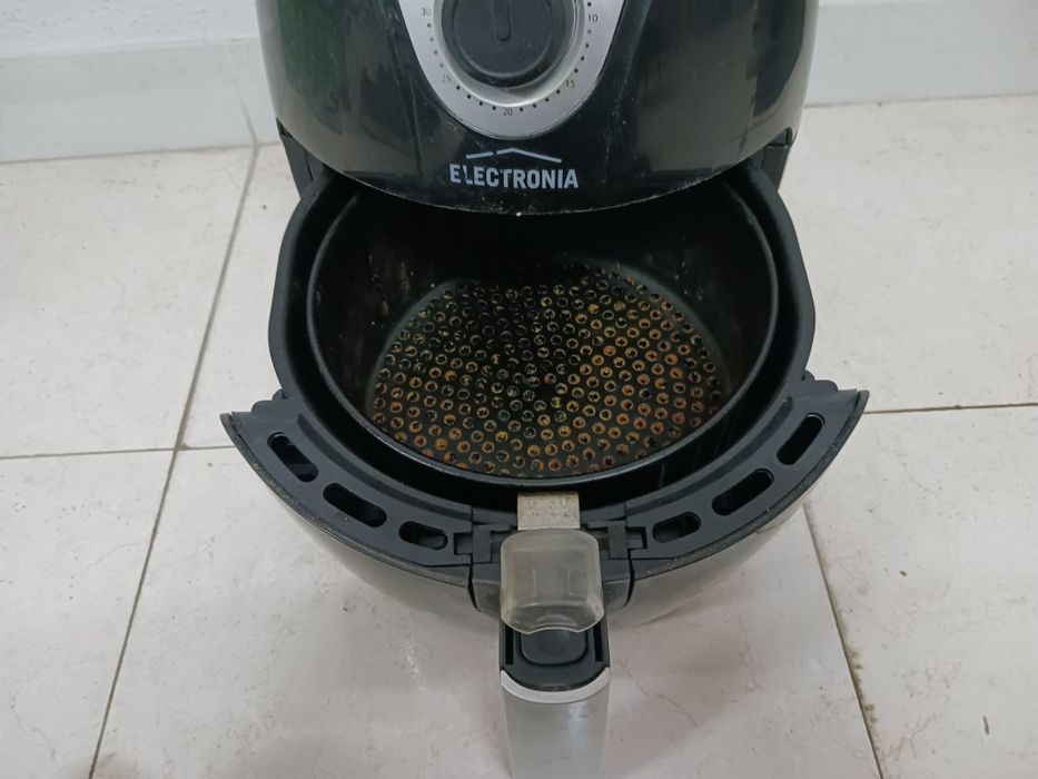 Fritadeira Electronia HF-509D (AVARIADA)