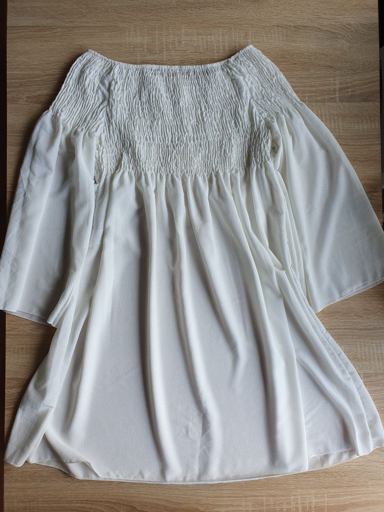 Prosta stylowa biała sukienka rozmiar L
