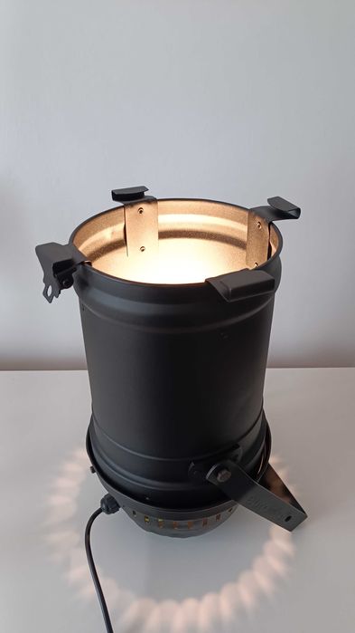 Reflektor sceniczny Eurolite. Lampa do domu, Loft,