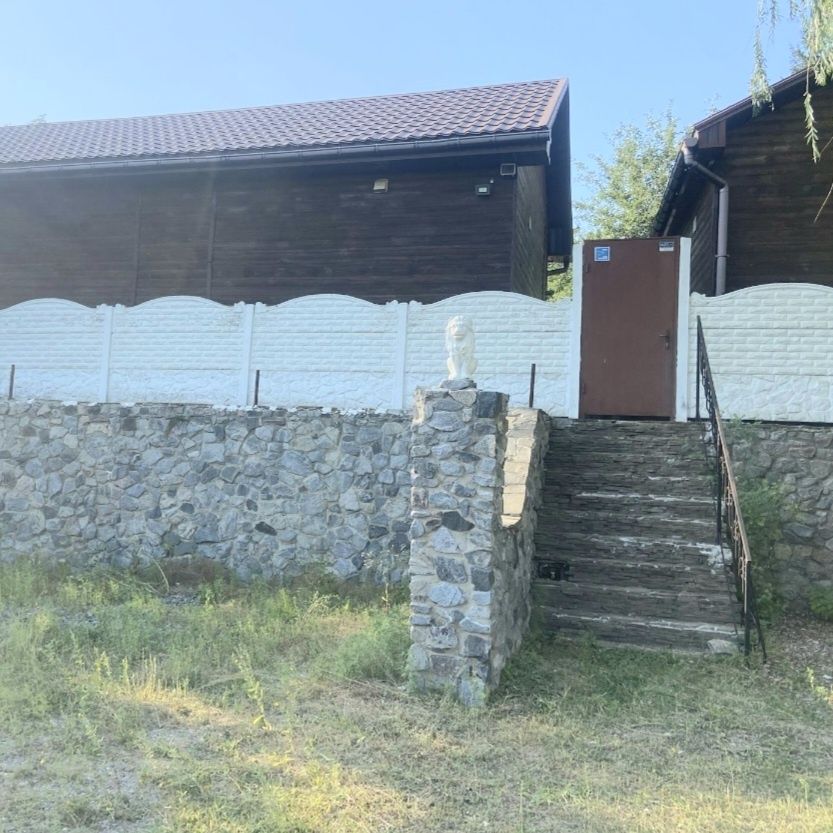М.Холодная Гора 15 минут, продам дом-дачу,п. Высокий