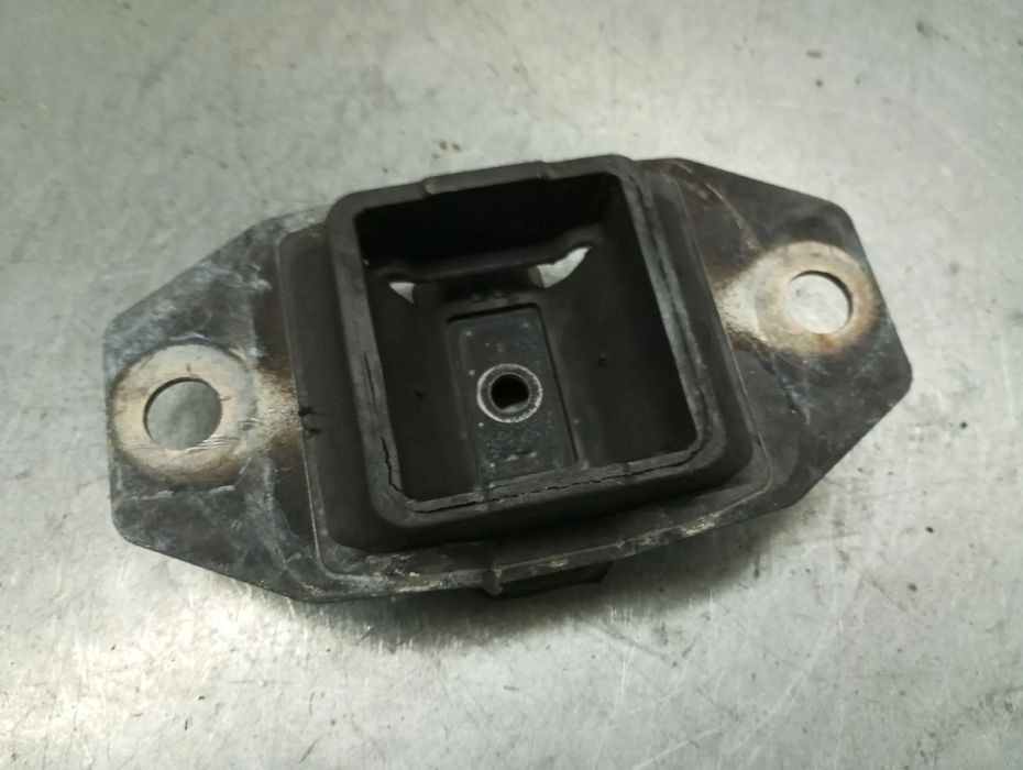 Apoio do motor RENAULT Master IV (F8__)