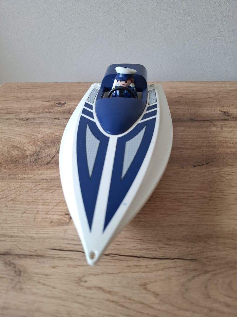 Policyjna łódź playmobil  + policjant