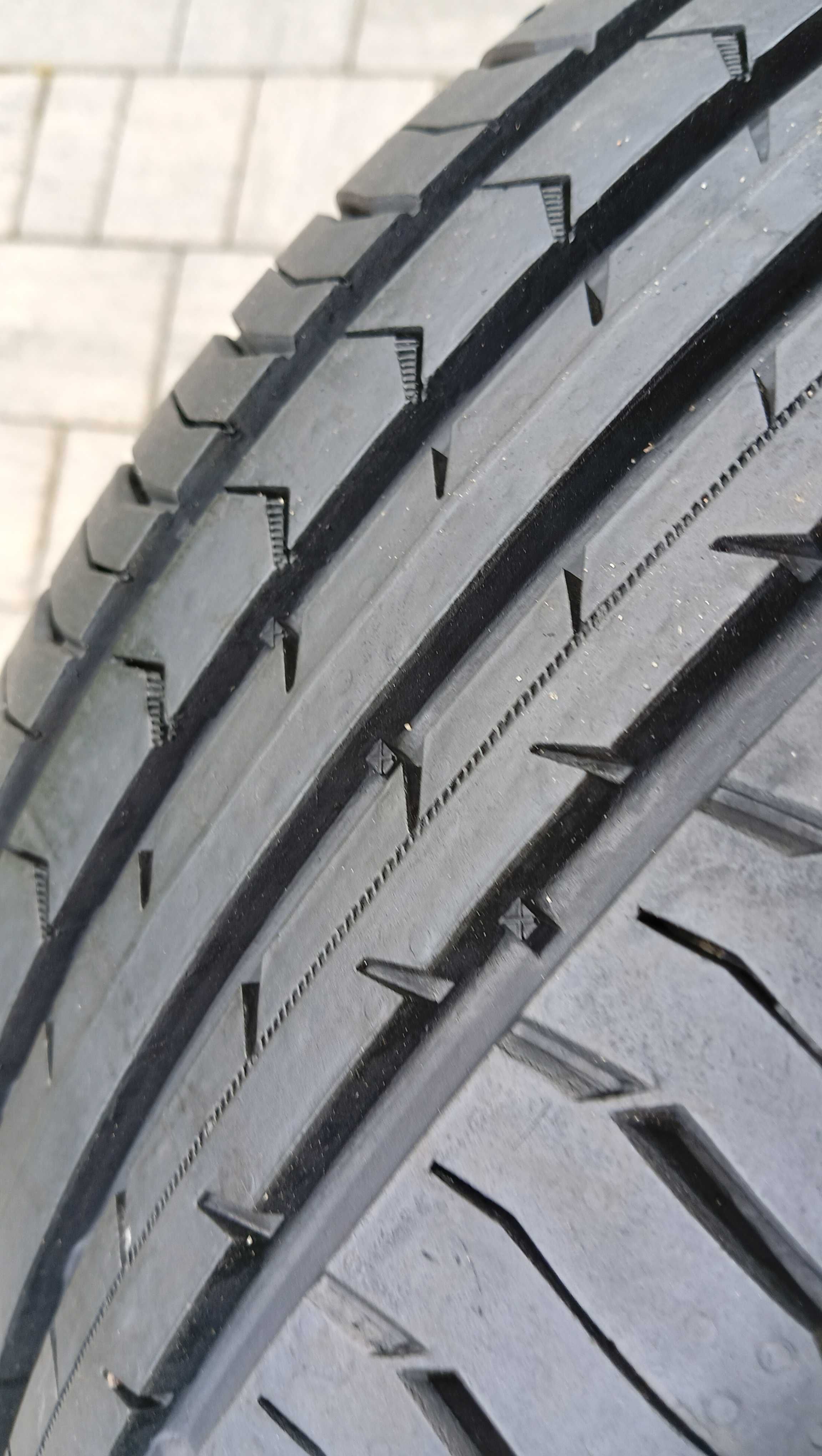 205/55r16  CONTINENTAL     ,2 opony lato  jak nowe   ,DEMO     8mm