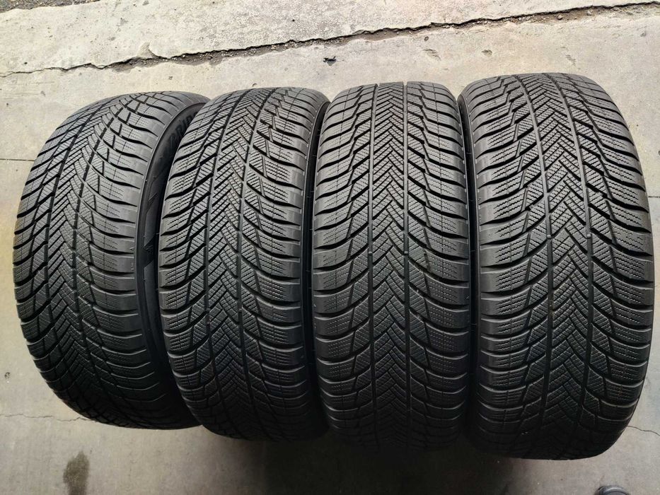 Зимові шини R17 225/60 Bridgestone Blizzak добрий стан