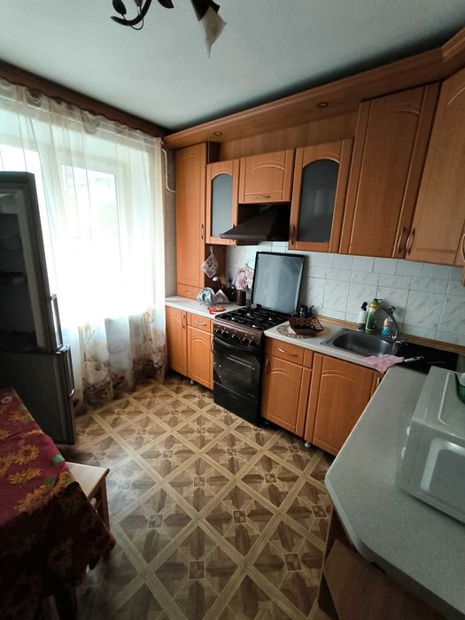 3х  кімнатна квартира в Центрі, гот.Україна. 2й поверх.