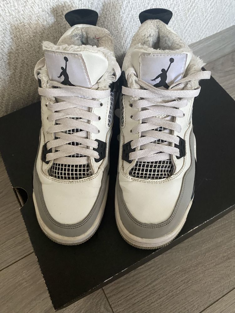 кроссовки nike air jordan retro 4,кросівки на зиму