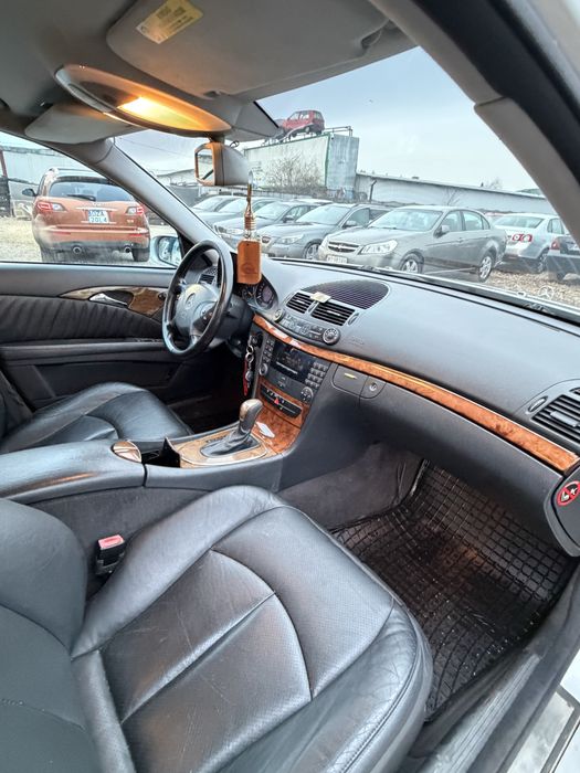 Na Sprzedaż Mercedes E klasa 2.7D/automat/zadbany/fajny st/klima/alu