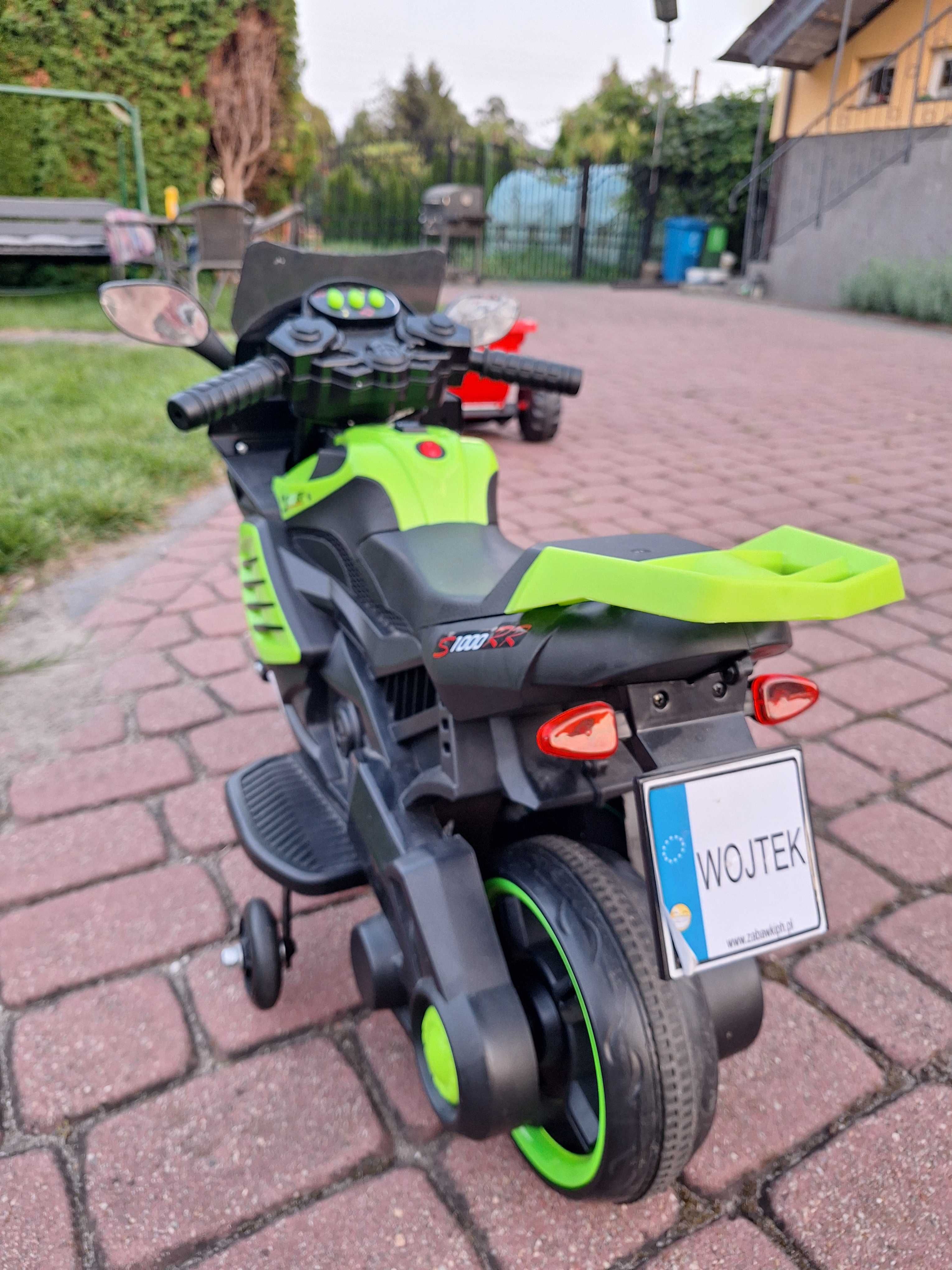 Motorek elektryczny