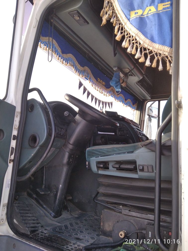 Продам тягач DAF  XF95.430