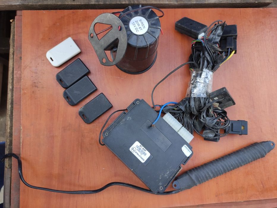 Авто сигналізація BLACK BUG