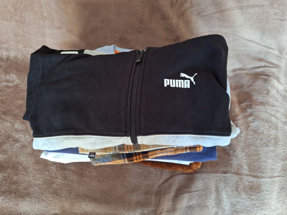 Ubrania chłopięce rozmiar 122/128, bluza puma,  sweterek świąteczny