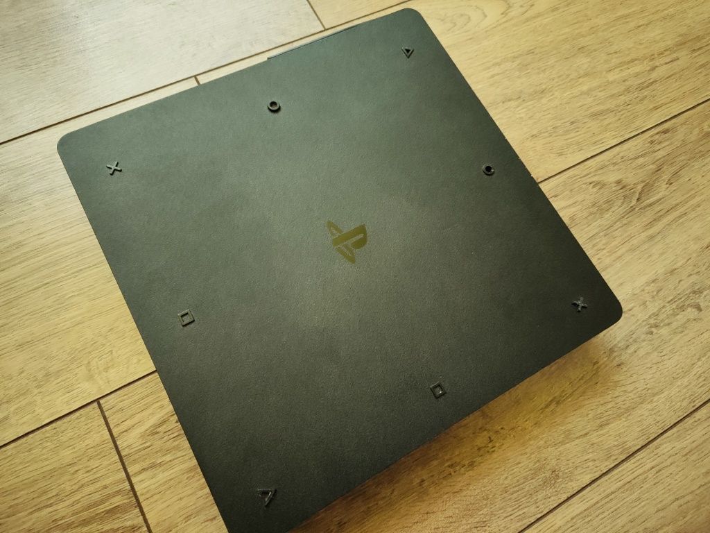 Ps 4 slim на 1 tb + 6 ігор