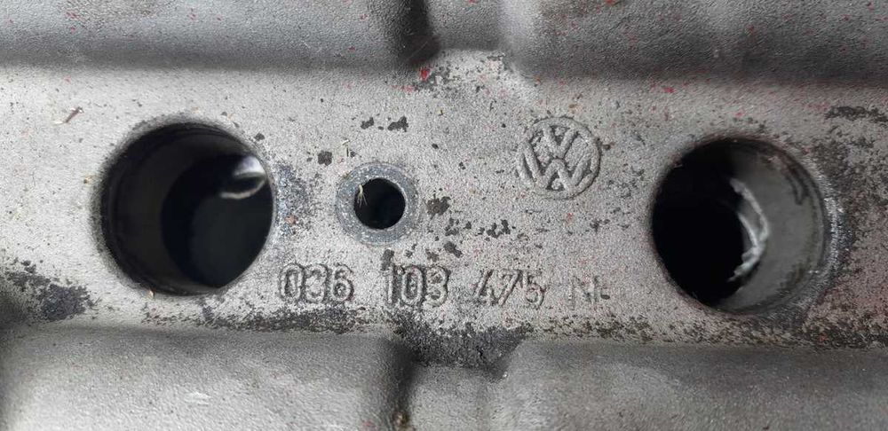 Głowica pokrywa zaworów Vw Golf mk4 Seat 1,4 16V 036'103475