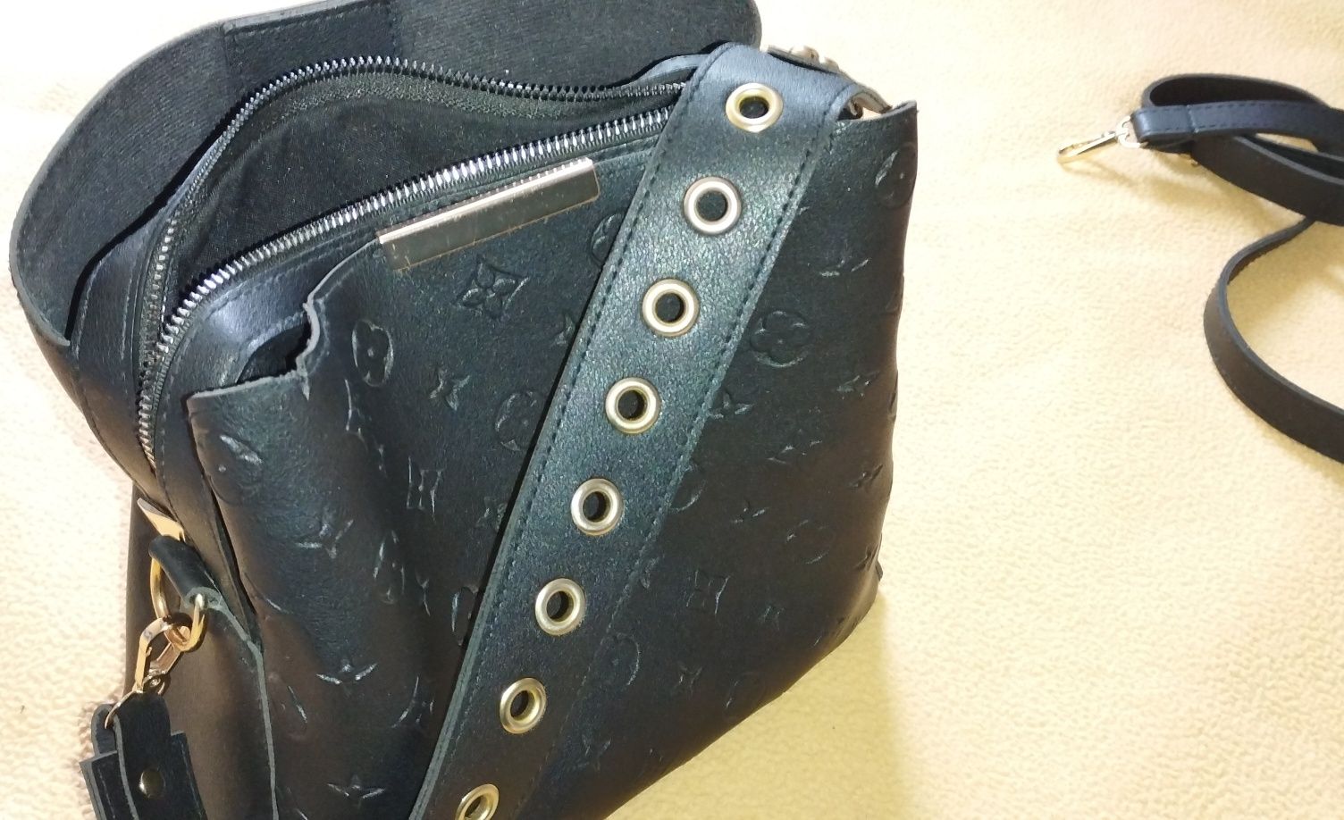 Женская сумка и сумочка на пояс