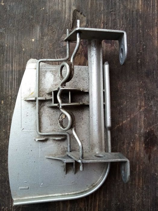 Продам механізм лючка бака на Фіат Дукато.