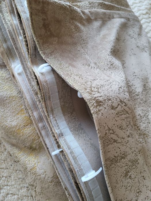 Zasłony z beżowego weluru 280x340cm 2 sztuki