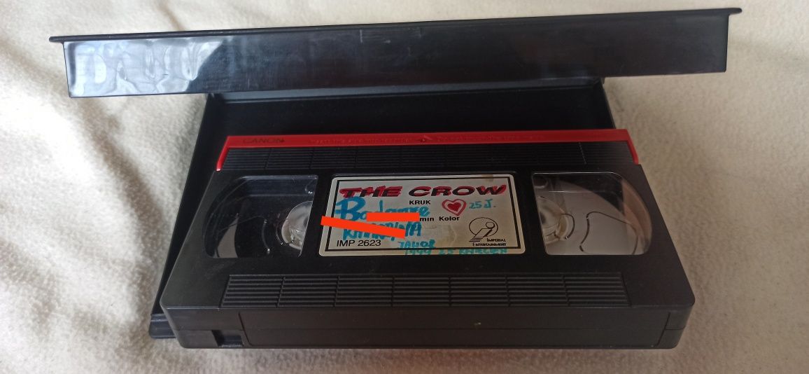 Kaseta VHS z filmem Crow