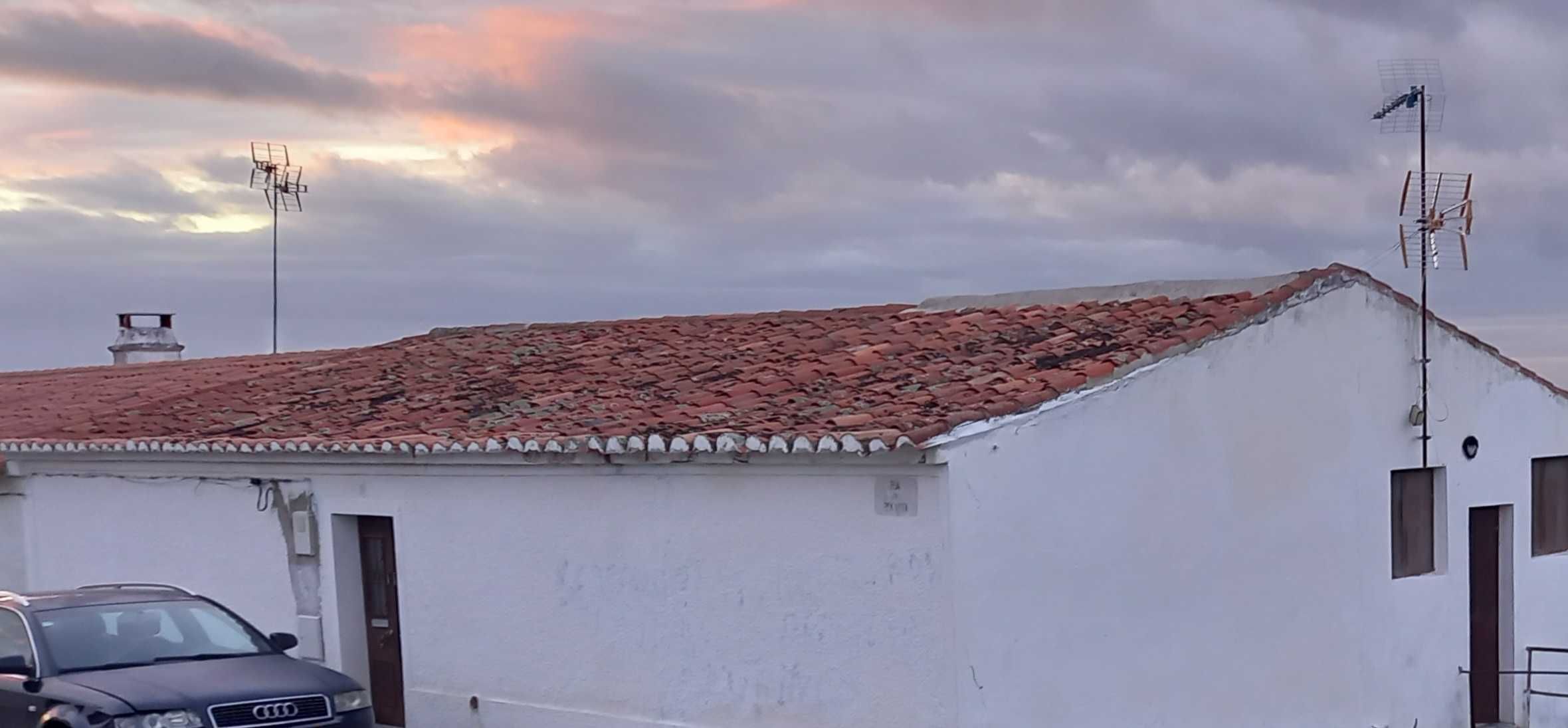 Moradia em Safara e Santo Aleixo da Restauração, Moura