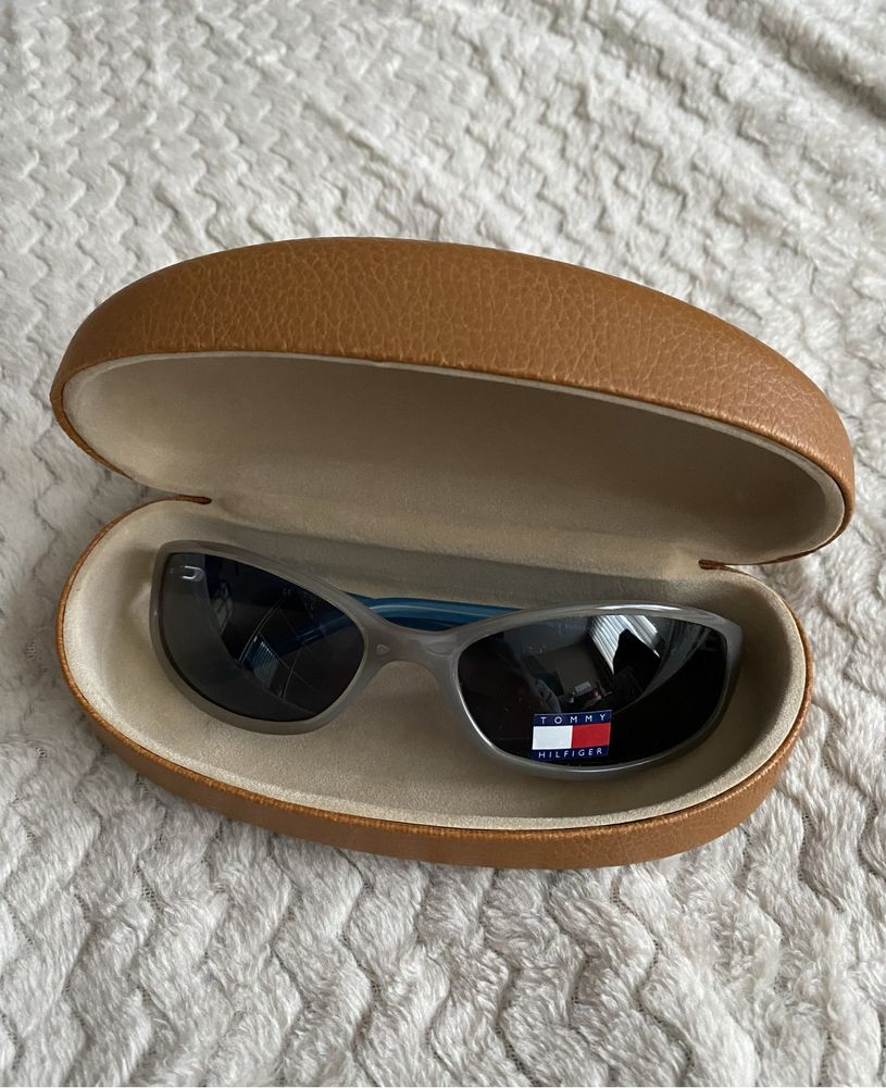 Tommy Hilfiger okulary przeciwsłoneczne meskie szare niebieskie