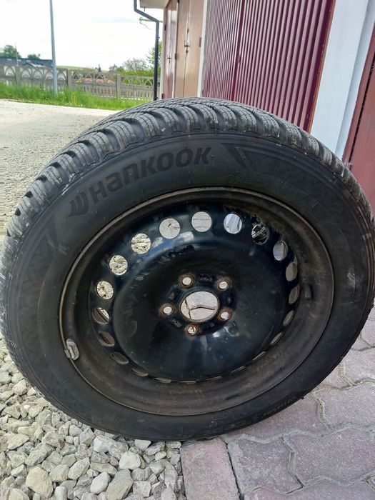 Sprzedam zimowe opony z felgami 205/55/R16 (komplet 4 szt),Super stan!