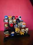 Stojak na 20 figurek LEGO Brick Headz