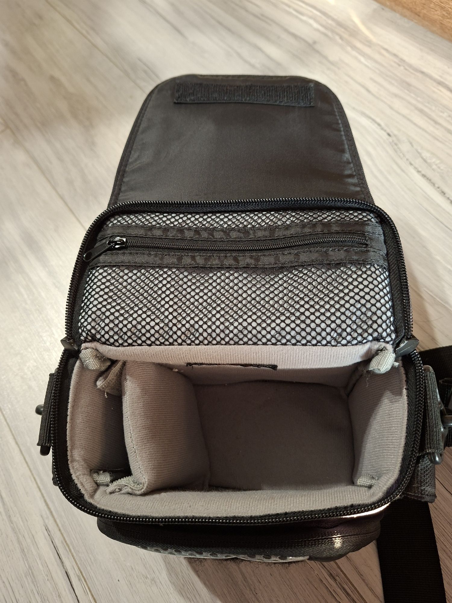 Torba na aparat fotograficzny Lowepro