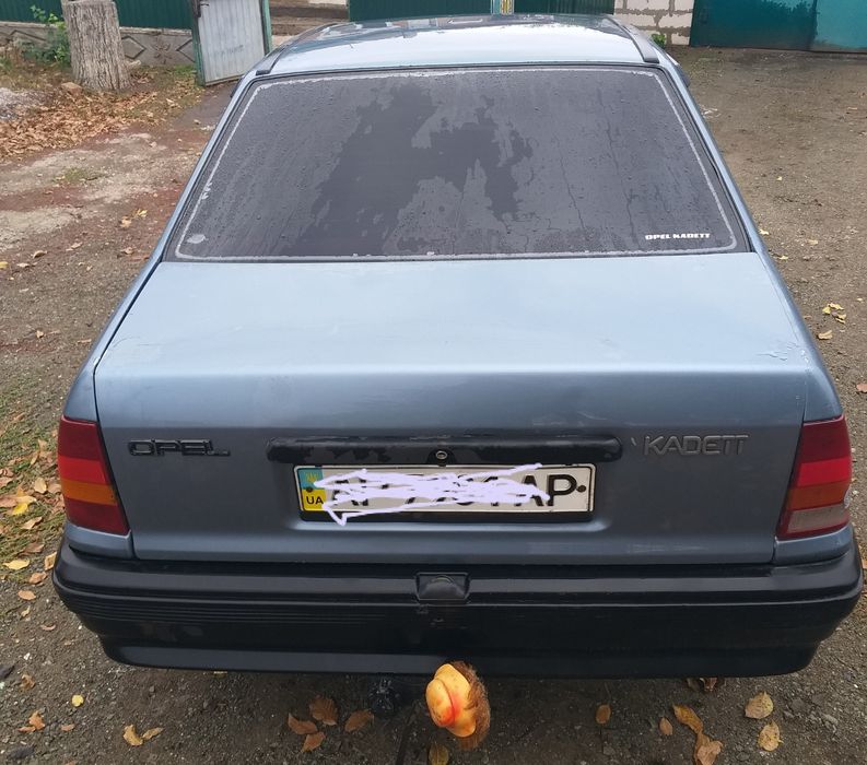 Продам автомобиль Опель Кадет в хорошем состоянии вложений не требует.