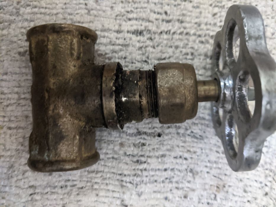 Вентиль латунный, кран