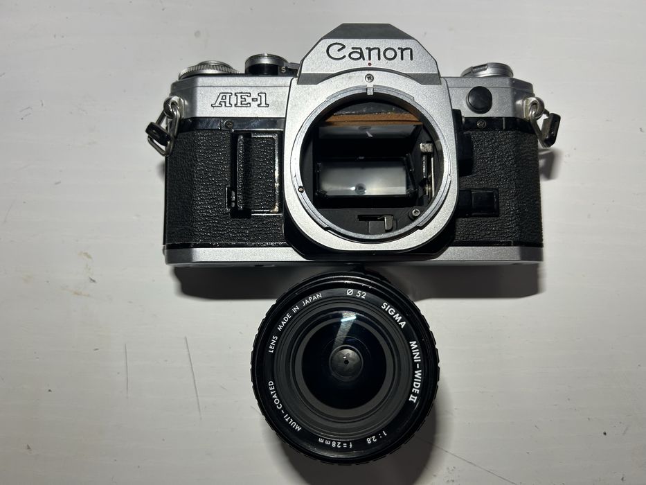 Canon AE-1 em bom estado