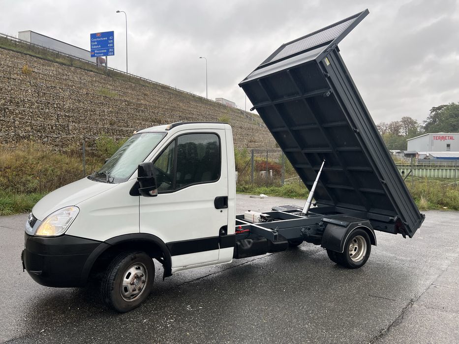 Iveco daily 2,3 hpi wywrotka bliźniak / nowa zabudowa /2011/super stan