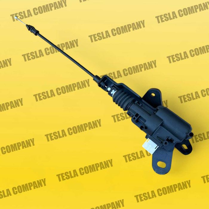 Актуатор привода моторчика замка капота Tesla Model S / 3 / X / Y