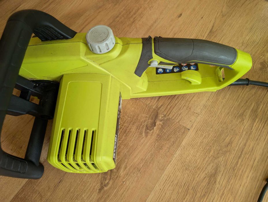 Piła elektryczna RYOBI RCS1935B 350mm 1900W