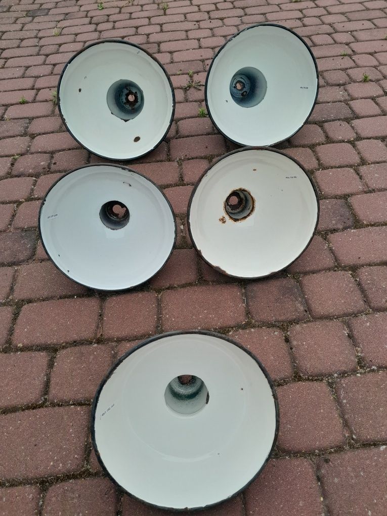 Stary klosz emaliowany, lampa PRL, loft, przemysłowa, Wilkasy, 5 szt.